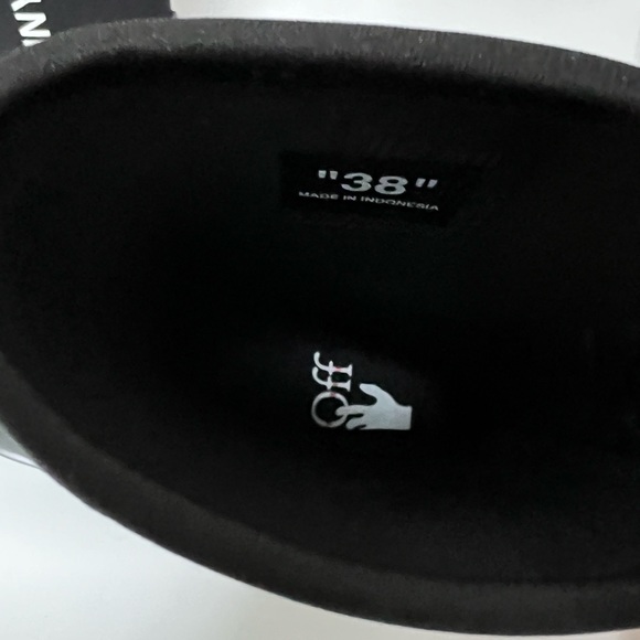 Off-White Sponge Rubber Rainboot - Picture 10 of 13